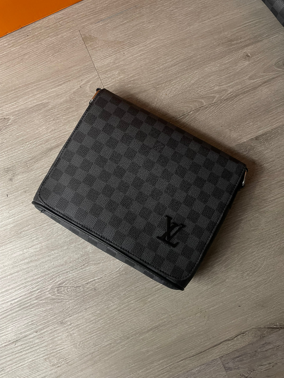 Lv men side bag